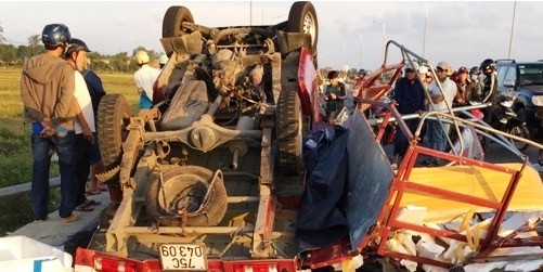 Hiện trường vụ tai nạn xảy ra trên Quốc lộ 1A đoạn đi qua Phường Hương Chữ, thị xã Hương Trà, tỉnh Thừa Thiên Huế.