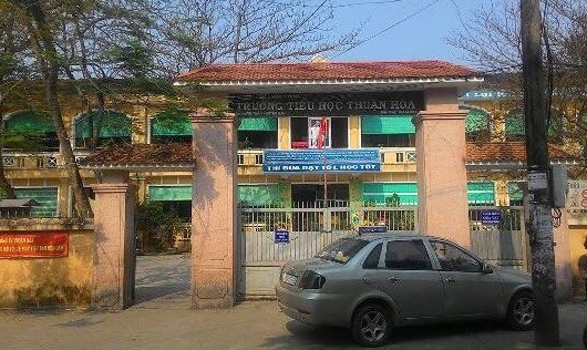 Trường Thuận Hòa nơi xảy ra vụ việc nữ sinh bị đưa ra khỏi trường