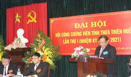 Phó chủ tịch UBND tỉnh Thừa Thiên Huế Đinh Khắc Đính phát biểu tại đại hội