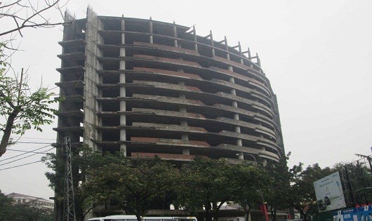 Dự án Bệnh viện chuyên khoa Quốc tế Huế sẽ được triển khai ngay tại vị trí tòa cao ốc ngay trung tâm TP. Huế lâu nay bị bỏ hoang