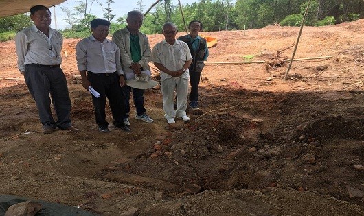 Vị trí huyệt mộ của vợ vua Tự Đức được tìm thấy tại vùng đất làm dự án bãi đỗ xe lăng Tự Đức - Đồng Khánh, thuộc phường Thủy Xuân, thành phố Huế. 