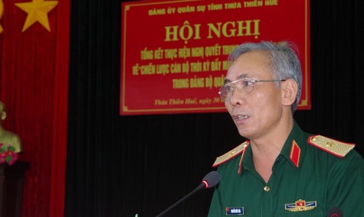 Thiếu tướng Nguyễn Đức Hóa – Chủ nhiệm Cục chính trị quân khu 4 phát biểu chỉ đạo tại hội nghị
