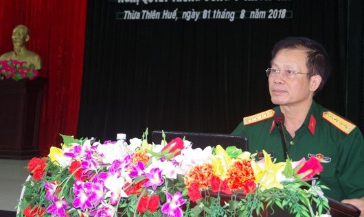 Đại tá Lê Ngọc Thanh – Chính ủy Bộ CHQS tỉnh quán triệt các nội dung nghị quyết tại hội nghị