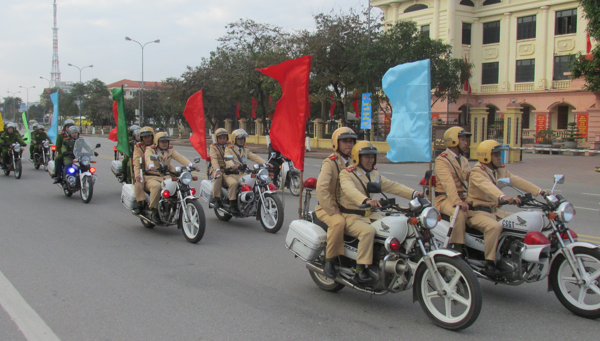 Lực lượng CSGT Quảng Bình ra quân đảm bảo trật tự ATGT 