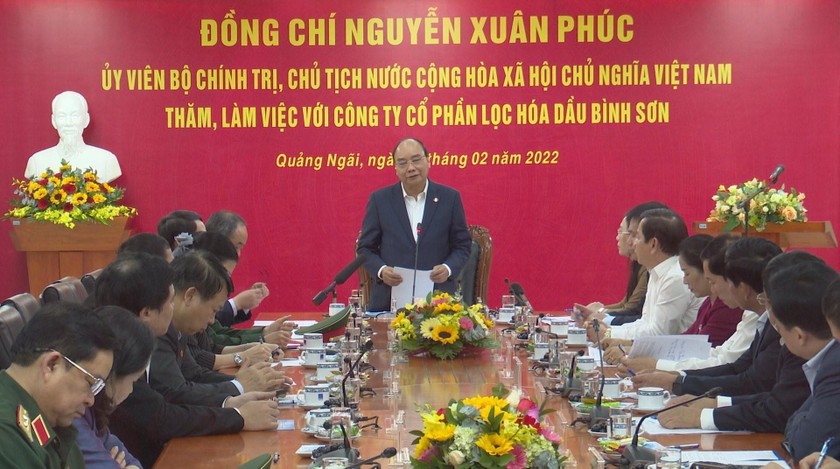 Chủ tịch nước Nguyễn Xuân Phúc làm việc với Công ty CP thép Hòa Phát Dung Quất.