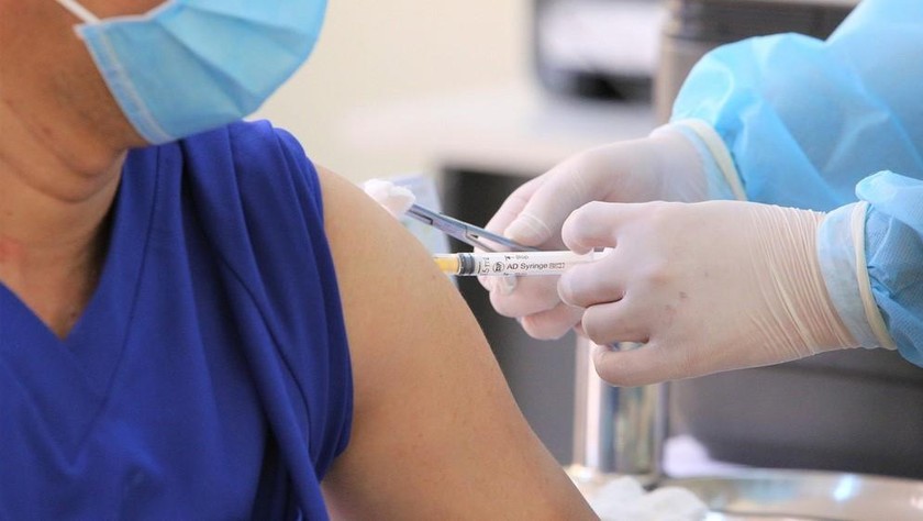 Tỉnh Quảng Nam tăng cường tiêm chủng vắc xin phòng dịch COVID-19. 