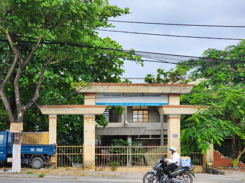 UBND TP Đà Nẵng quyết định giao nhà đất tại địa chỉ 527 đường Lê Văn Hiến cho UBND quận Ngũ Hành Sơn để làm Trung tâm trưng bày, quảng bá du lịch Ngũ Hành Sơn với diện tích hơn 1.743 m3.