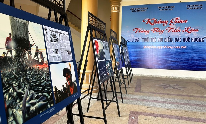 Có 50 khung trưng bày với 152 tư liệu, hình ảnh về biển đảo Việt Nam được giới thiệu tại triển lãm. 