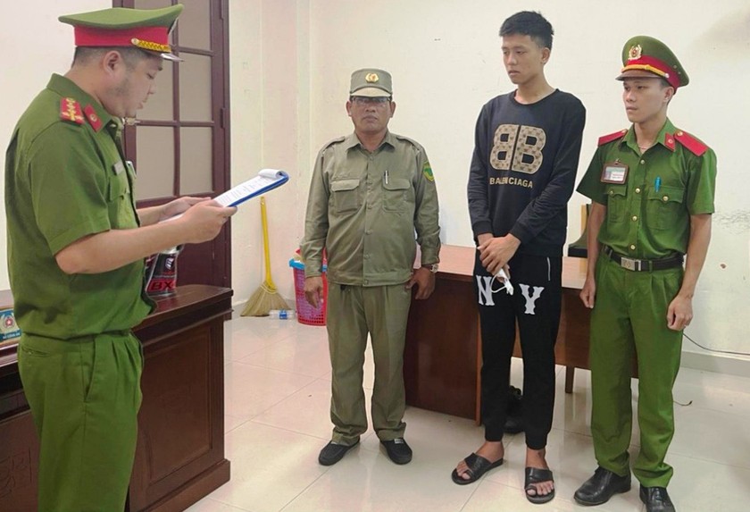 Cơ quan CSĐT đọc lệnh bắt tạm giam Phạm Ngọc Nở