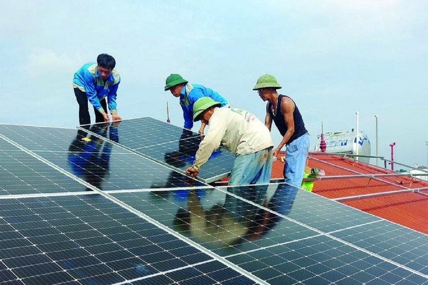 Quảng Nam đặt mục tiêu đến năm 2030 sẽ có 50% tòa nhà công sở và nhà dân sử dụng điện năng lượng mặt trời.