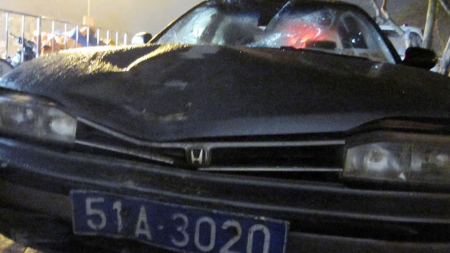 Chiếc xe gây tai nạn tại trụ sở CA quận  Dương Kinh.