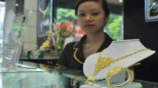 Nữ trang vàng đang bán khá chạy khi cận ngày Quốc tế Phụ nữ. Ảnh: Anh Quân