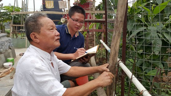 Kỳ lạ ông lão Việt bỏ nghìn ngày dựng vườn địa đàng bên mộ vợ