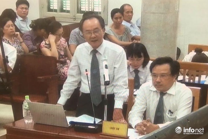 Luật sư Nguyễn Minh Tâm trình bày quan điểm tại tòa