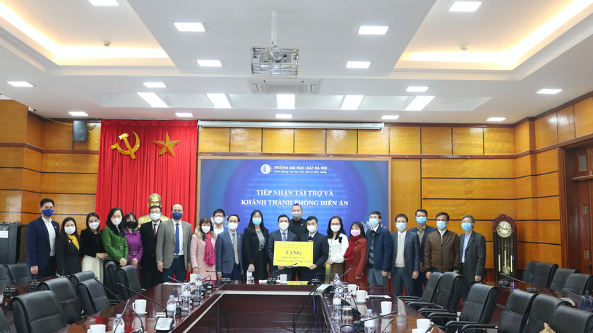 Đại học Luật Hà Nội khánh thành phòng diễn án, món quà tri ân của cựu sinh viên K22