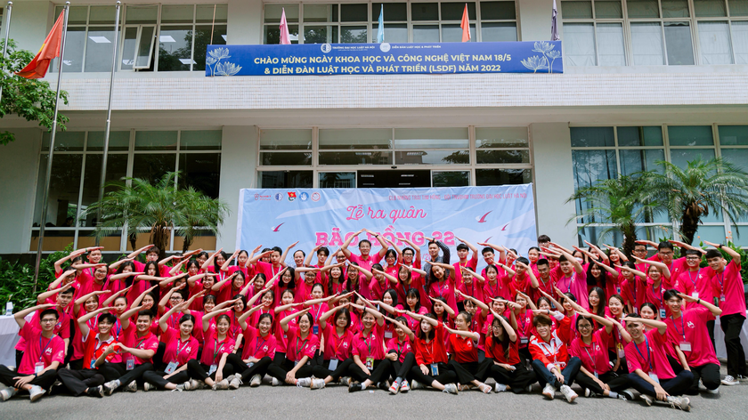 Bão Hồng 22 - Ngày hội hiến máu toàn Trường Đại học Luật Hà Nội