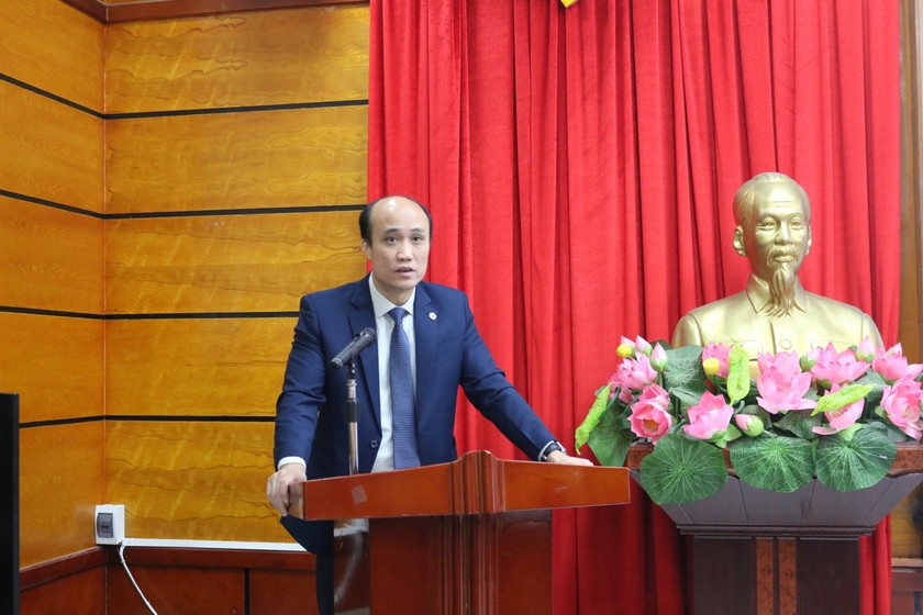 Phó Hiệu trưởng Trường Đại học Luật Hà Nội Tô Văn Hoà phát biểu khai mạc Hội thảo.
