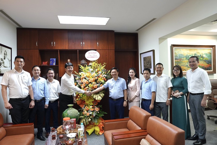 Thứ trưởng Nguyễn Thanh Tịnh chúc mừng Ban Tuyên giáo Trung ương nhân ngày 21.6