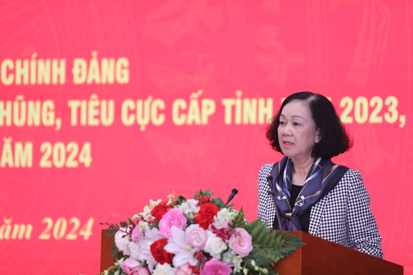 Đồng chí Trương Thị Mai, Ủy viên Bộ Chính trị, Thường trực Ban Bí thư, Trưởng Ban Tổ chức Trung ương phát biểu chỉ đạo hội nghị (Ảnh: Đặng Phước).