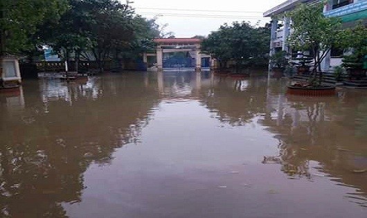 Một số xã vùng trũng của huyện Hải Lăng hiện vẫn còn bị ngập lụt