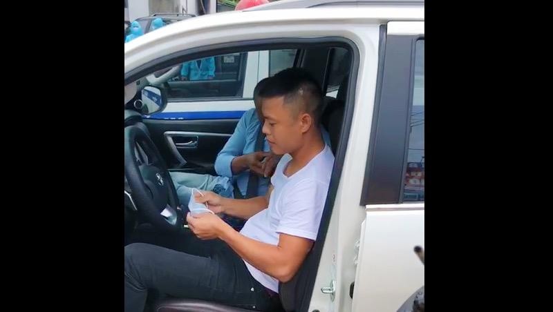 Lái xe Phạm Khắc Thanh cùng phương tiện bị bắt giữ sau khi điều khiển xe bỏ chạy 15km.