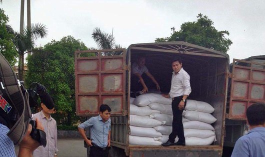 Mỗi nhân khẩu được hỗ trợ 15kg gạo trong 45 ngày