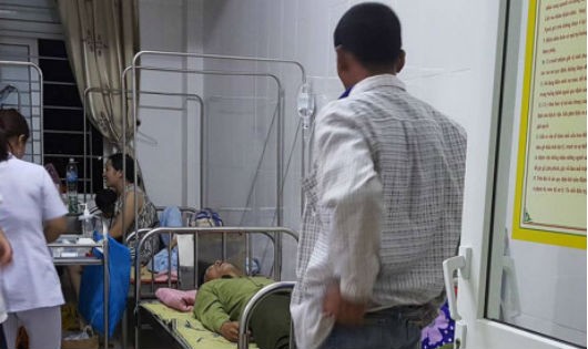 Ông Thành đang được cấp cứu tại Bệnh viện đa khoa tỉnh Hà Tĩnh