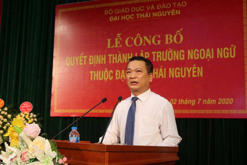 GS.TS Phạm Hồng Quang, Bí thư Đảng ủy, giám đốc Đại học Thái Nguyên phát biểu tại buổi lễ
