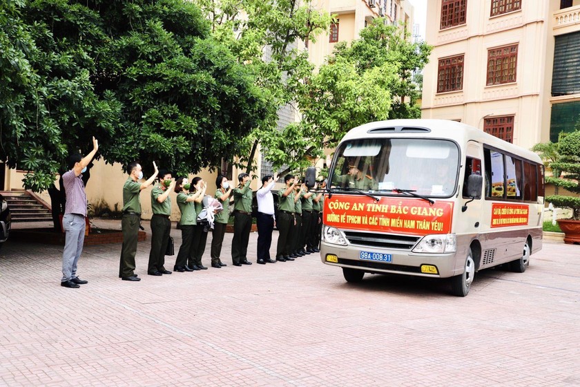 Đoàn công tác của Công an tỉnh Bắc Giang lên đường chi viện cho miền Nam ruột thịt