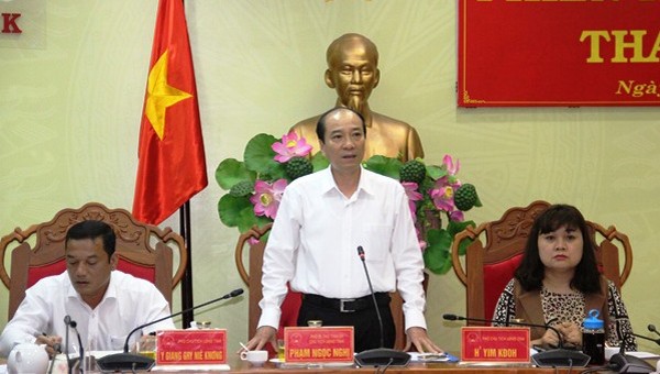 Chủ tịch UBND tỉnh Đắk Lắk phát biểu tại phiên họp
