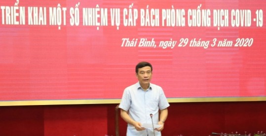 Ông Đặng Trọng Thăng, Phó Bí thư Tỉnh ủy, Chủ tịch UBND tỉnh, Trưởng Ban Chỉ đạo phòng, chống Covid-19 tỉnh Thái Bình phát biểu chỉ đạo cuộc họp.