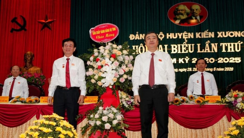 Ông Ngô Đông Hải, Bí thư Tỉnh ủy Thái Bình (bìa phải) dự và phát biểu chỉ đạo tại Đại hội. Ảnh: Mạnh Tùng/Báo Đầu tư.