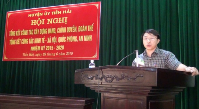 Ông Vũ Huy Hoàng, Phó Chủ tịch thường trực UBND huyện Tiền Hải được điều động đến nhận công tác tại Sở Tài chính, để bổ nhiệm giữ chức vụ Phó Giám đốc Sở Tài chính Thái Bình.
