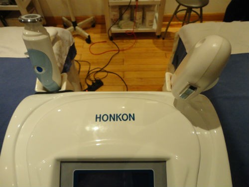 Vụ máy thẩm mỹ HonKon gặp sự cố: Sử dụng đúng kỹ thuật thì… bị điện giật?