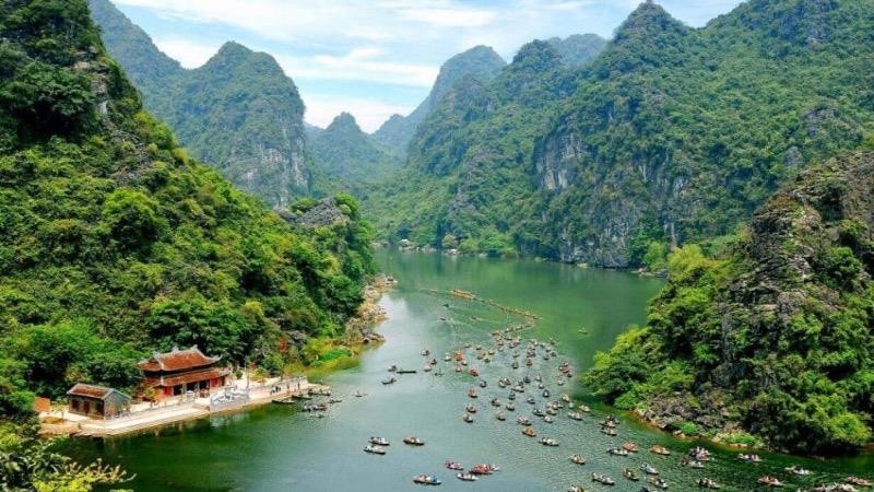 Khu du lịch sinh thái Tràng An, Ninh Bình tạm dừng bán vé tham quan