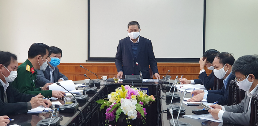 Đồng chí Nguyễn Xuân Đông, Phó Bí thư Tỉnh ủy, Chủ tịch UBND tỉnh phát biểu chỉ đạo tại hội nghị. 