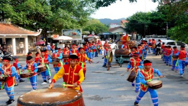 Một hoạt động trong Tuần lễ Du lịch Ninh Bình 2020 thu hút đông đảo du khách.
