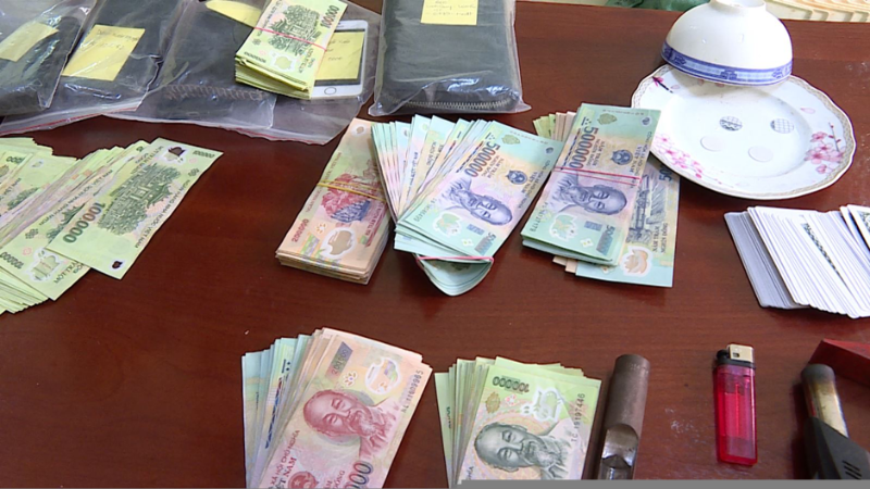 Bắt ổ nhóm đánh bạc liên tỉnh tại Hưng Yên