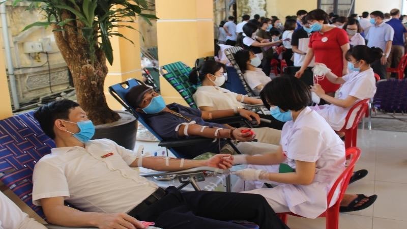 Ninh Bình: Hiến máu tình nguyện và phòng, chống dịch bệnh Covid-19