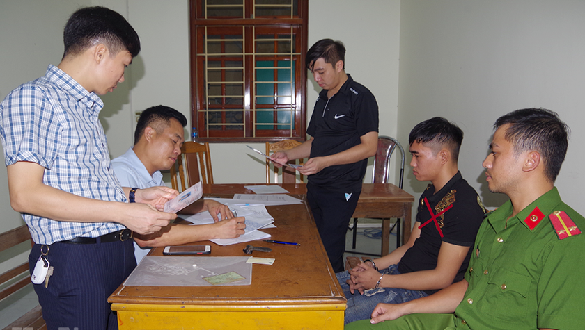 Bắt đối tượng làm giả con dấu, tài liệu của cơ quan, tổ chức tại Hà Nam