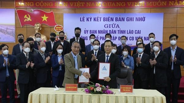 Ký kết biên bản ghi nhớ hợp tác giữa UBND tỉnh Lào Cai và Tập đoàn CĐ Việt Nam. ảnh:baolaocai