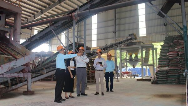 Khách hàng Nhật bản đã đến thăm Nhà máy phân bón Apromaco Lào Cai 
