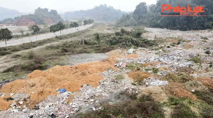 Tràn lan tình trạng đổ thải trái phép trên địa bàn thành phố Lào Cai