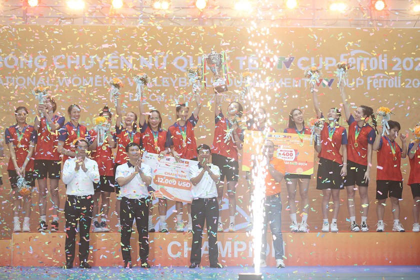 Đội tuyển bóng chuyền nữ Việt Nam 1 vô địch VTV Cup Ferroli 2023