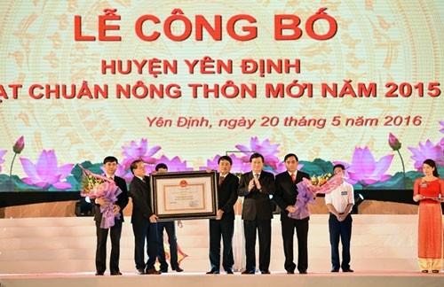 Yên Định là huyện đầu tiên của tỉnh Thanh Hóa được công nhận đạt chuẩn nông thôn mới.