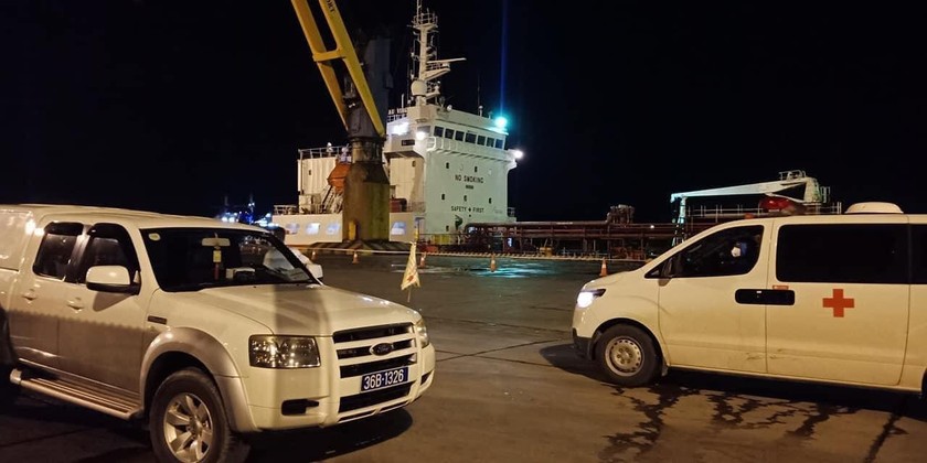 2 thuyền viên Indonesia được cách ly ngay sau khi phát hiện dương tính với SARS-CoV-2.