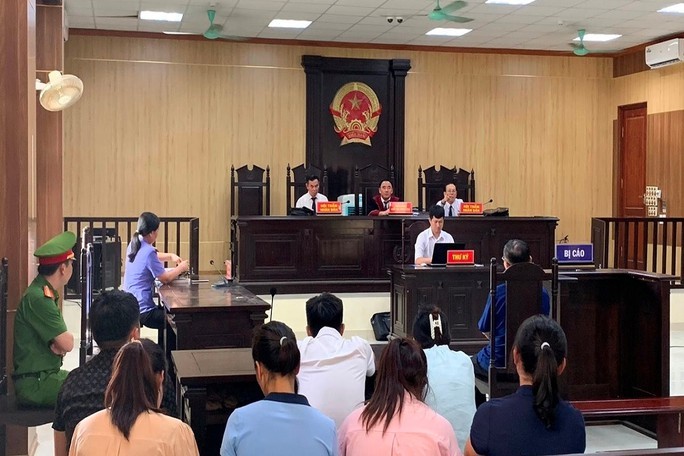 Cựu Giám đốc Trung tâm Y tế thị xã Nghi Sơn, Thanh Hóa lĩnh 30 tháng tù 