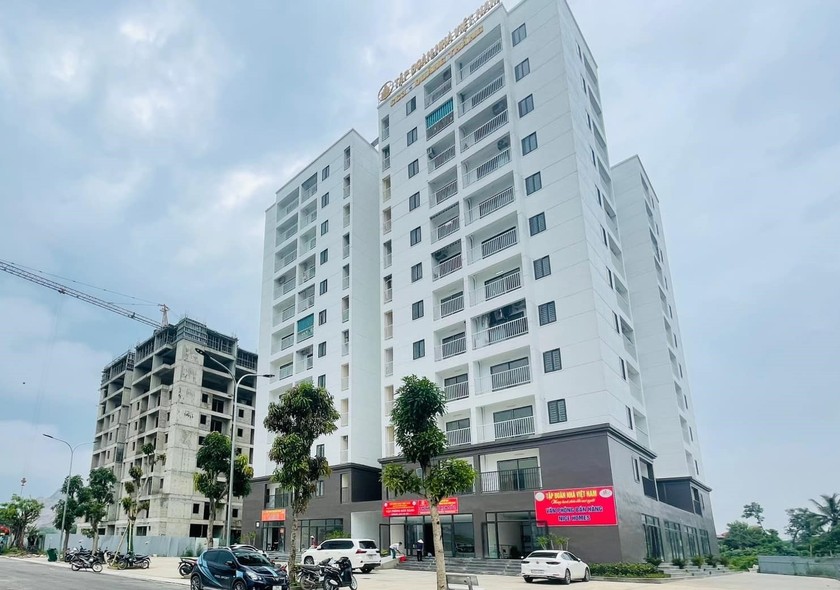 Tòa chung cư CC3 thuộc Dự án Nhà ở xã hội phường Quảng Thắng, TP Thanh Hóa chưa nghiệm thu đã cho người dân vào ở.