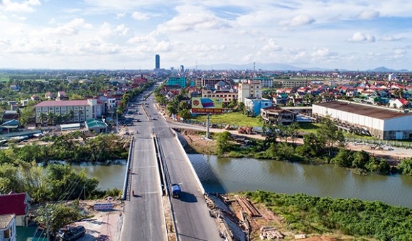 Một góc phía Nam cầu Phủ, xã Thạch Bình, TP. Hà Tĩnh. Ảnh: Nguyễn Thanh Hải
