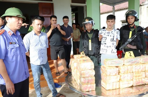 Công an Hà Tĩnh bắt vụ vận chuyển 31kg ma túy đá hồi tháng 6/2020.